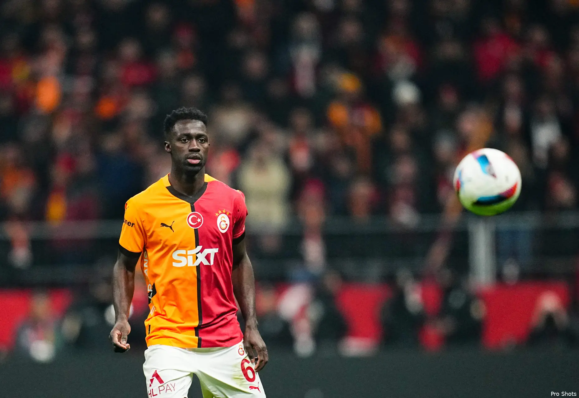 davinson-sanchez-galatasaray-24-25