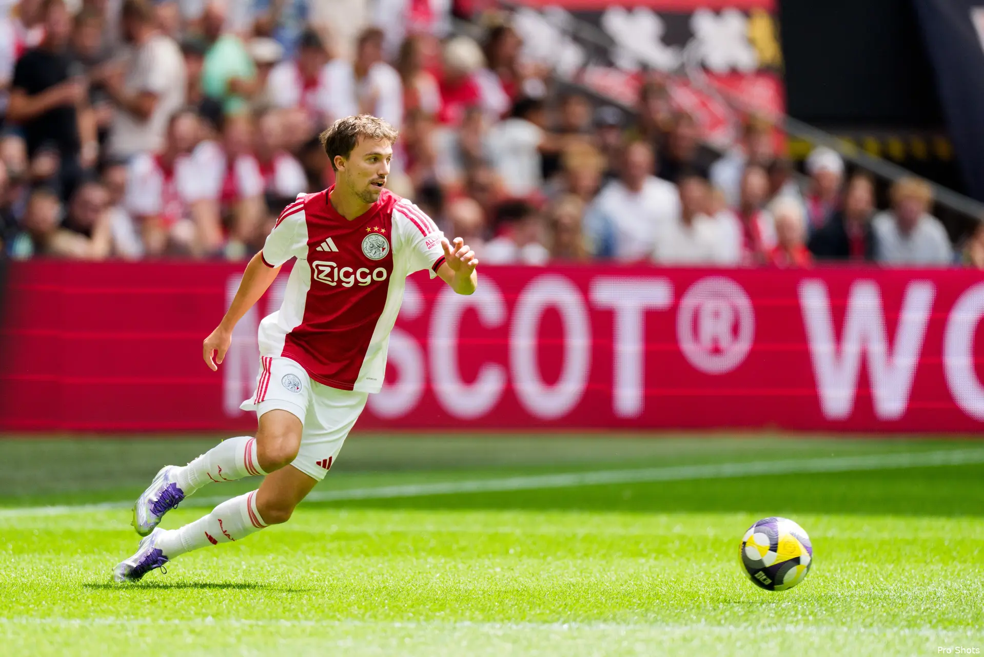 youri-regeer-ajax-monaco-25-26