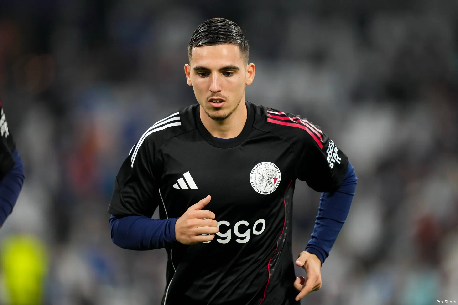 oscar-gloukh-ajax