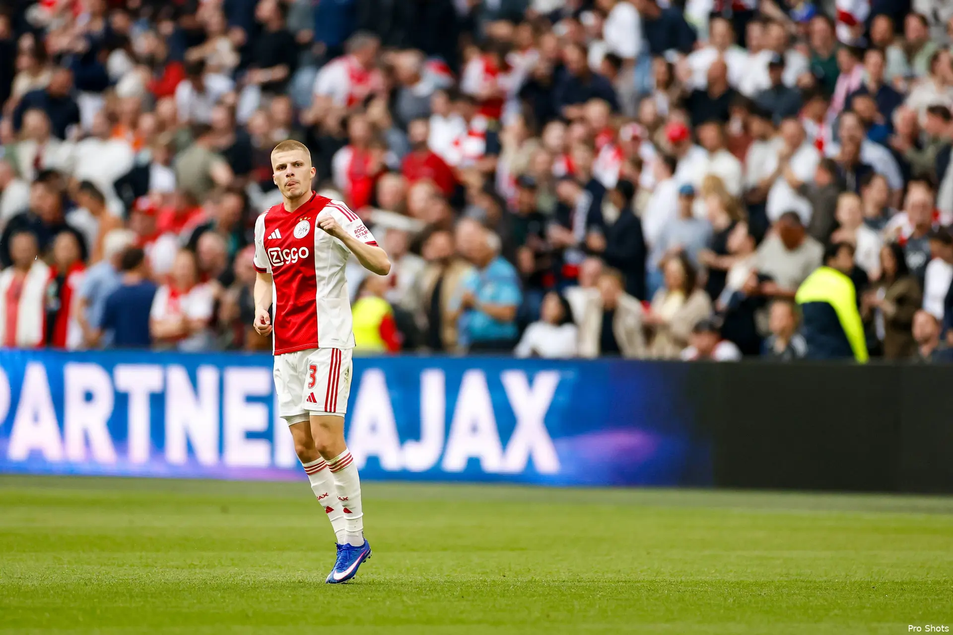 Ajax Showtime Anton Gaaei