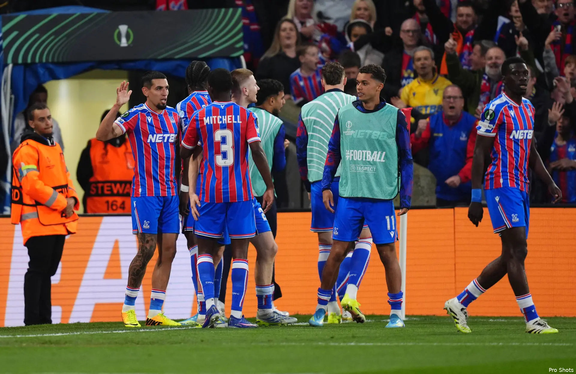 Ajax Showtime Crystal Palace