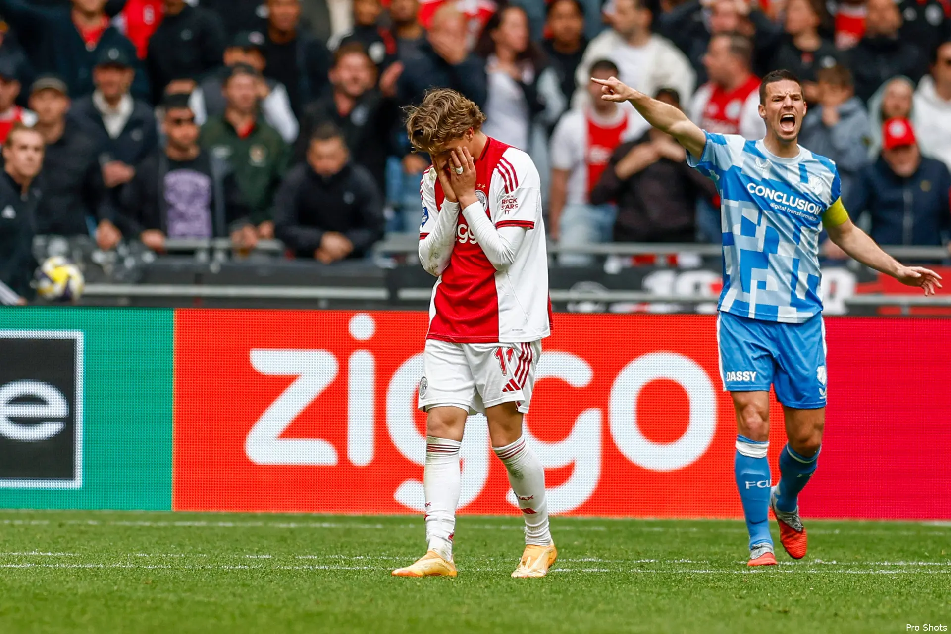 Ajax Showtime Mika Godts