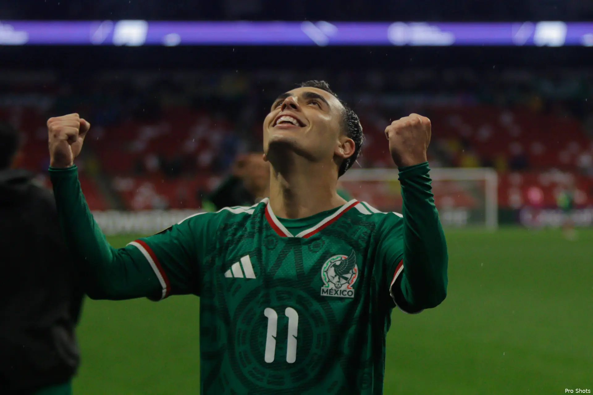 Ajax Showtime Hugo Camberos