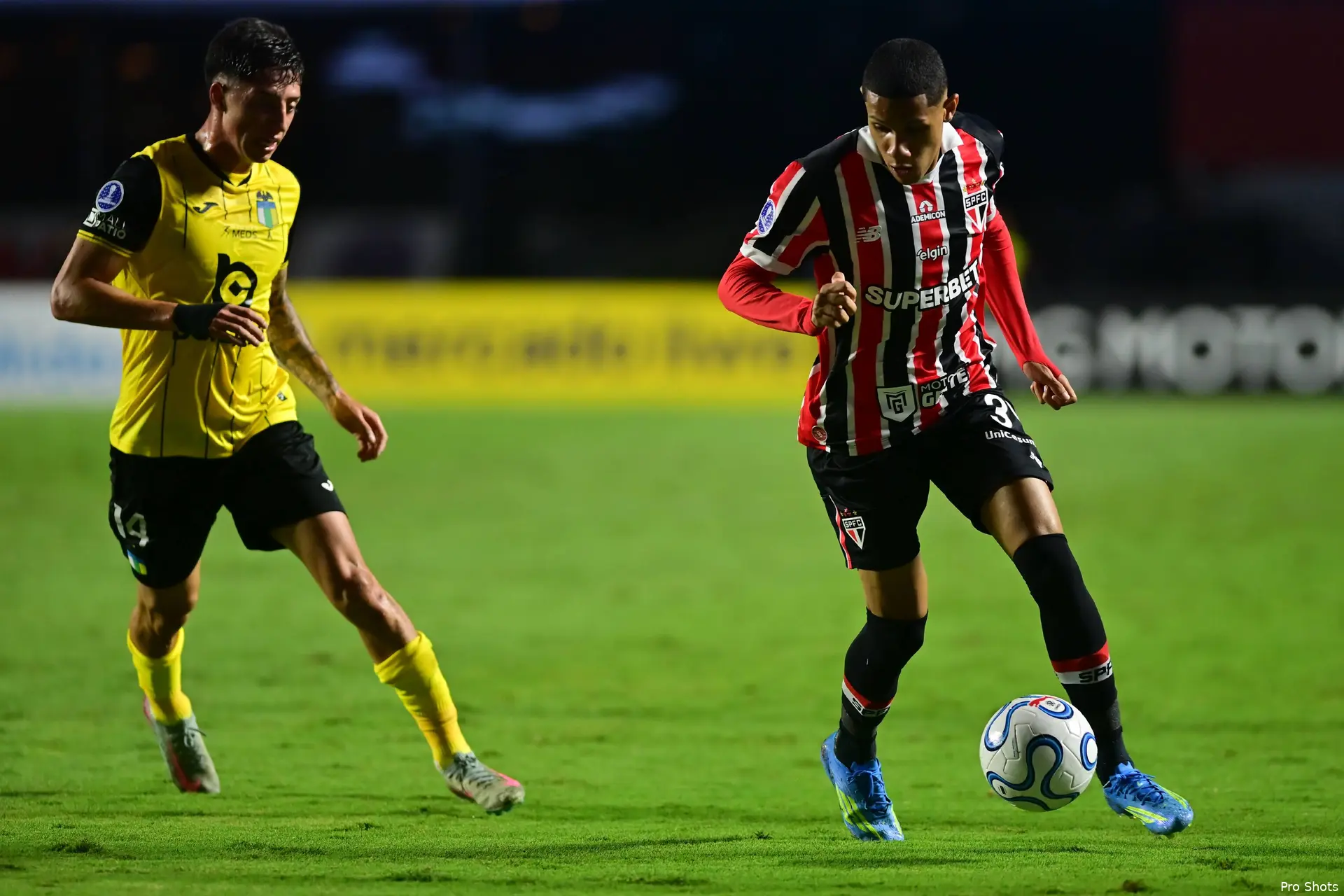 Ajax Showtime Tete Sau Paulo