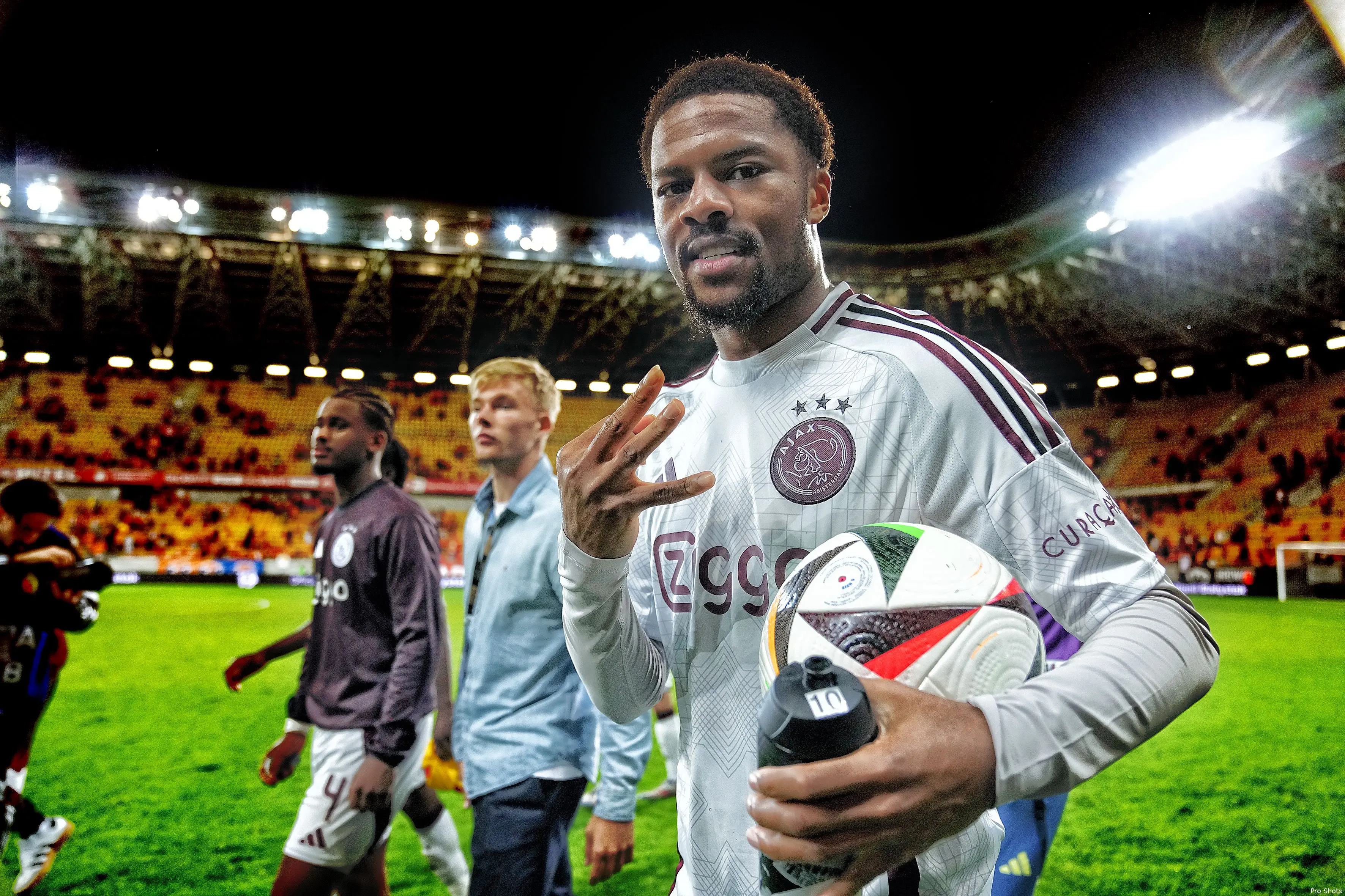 akpom jag ajax 24 25