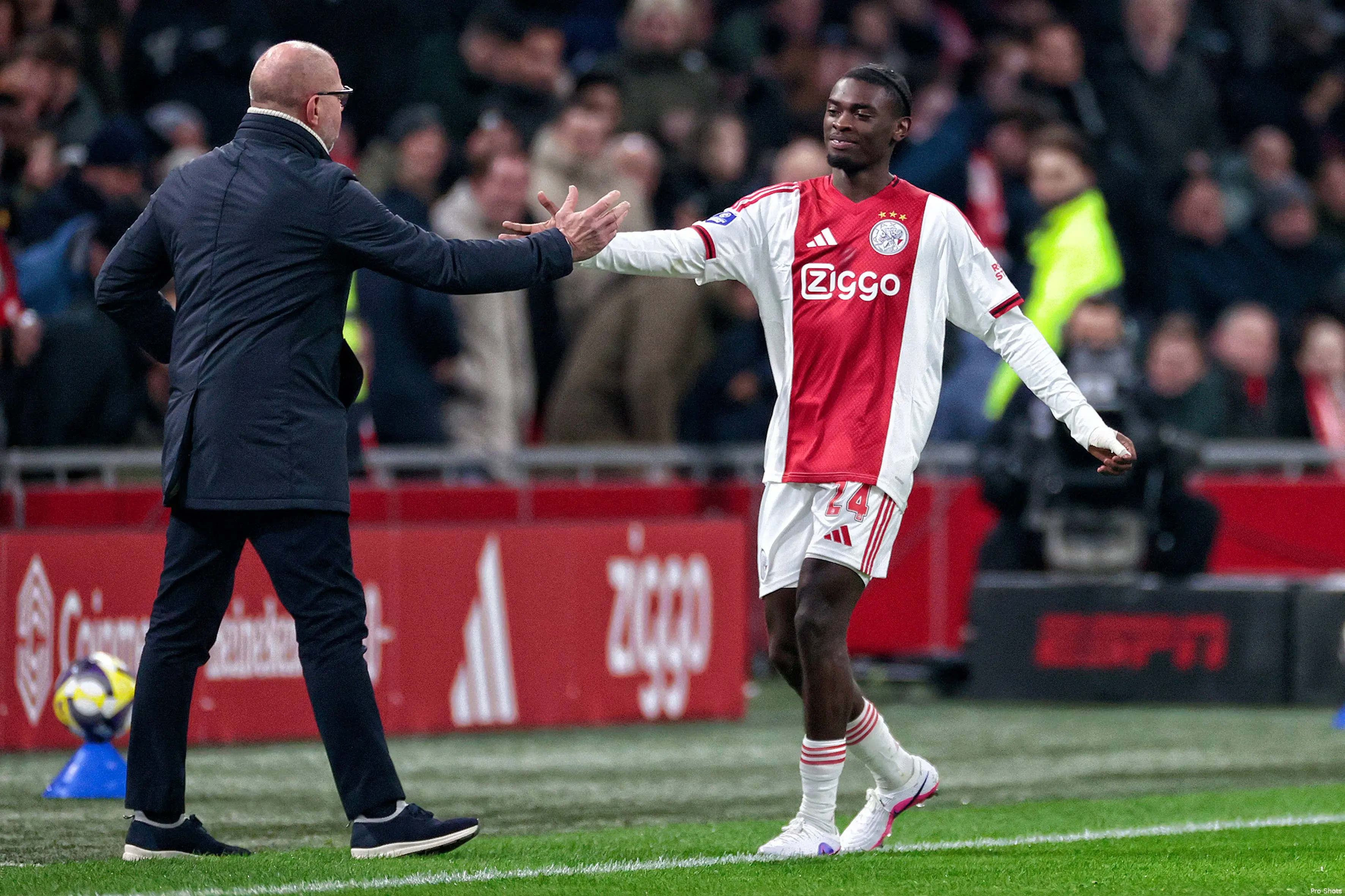 Ajax Showtime Fred Grim Jorthy Mokio Ajax Fortuna Sittard