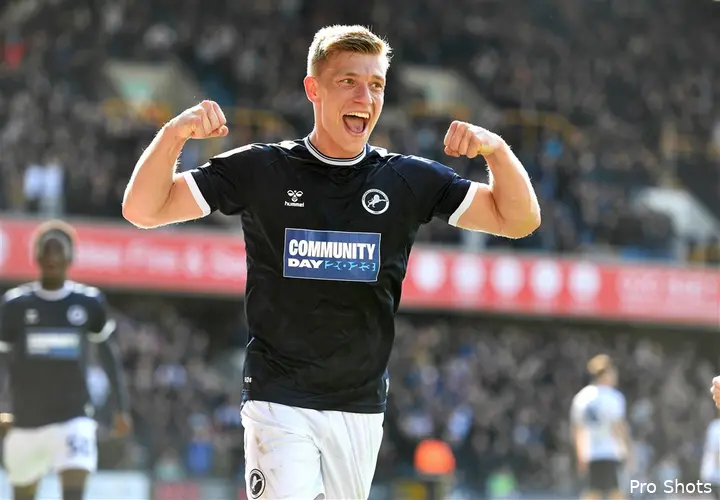 Flemming viert zijn doelpunt in de met 2-0 gewonnen thuiswedstrijd tegen Preston. Uiteindelijk zou hij maar liefst vijftien doelpunten maken in zijn eerste seizoen bij Millwall FC.&nbsp;
