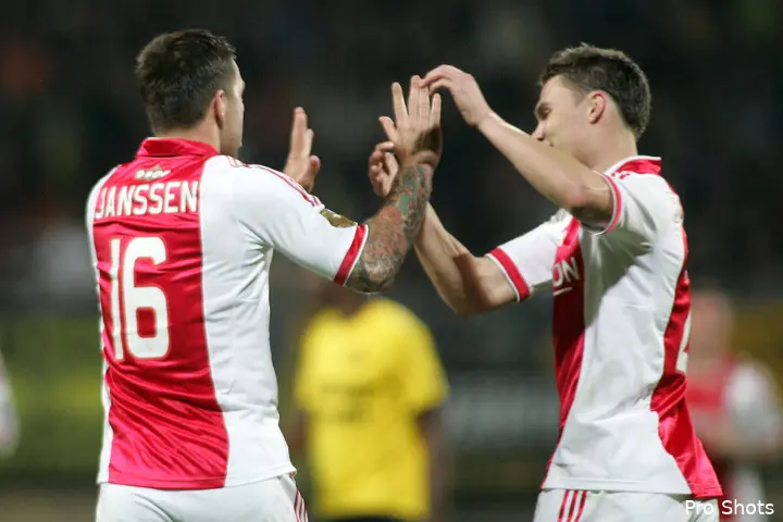 ‘Toen ik bij Ajax speelde, had je ook een aantal jongens die voorop gingen in de strijd. Je had bijvoorbeeld een Theo Janssen, die coachte, praatte en vocht', aldus Derk Boerrigter.