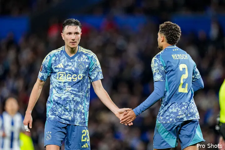 Berghuis en Rensch tijdens het Europa League-duel met Real Sociedad.