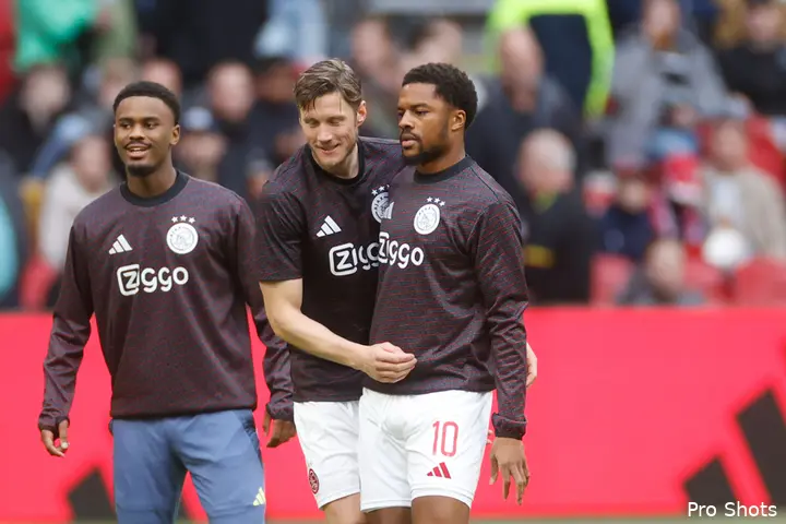 weghorst akpom ajax 24 25