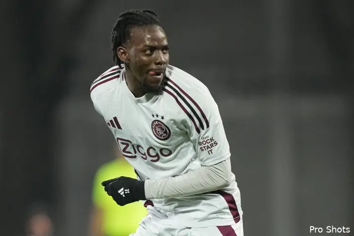 bertrand traore rigas ajax 24 25