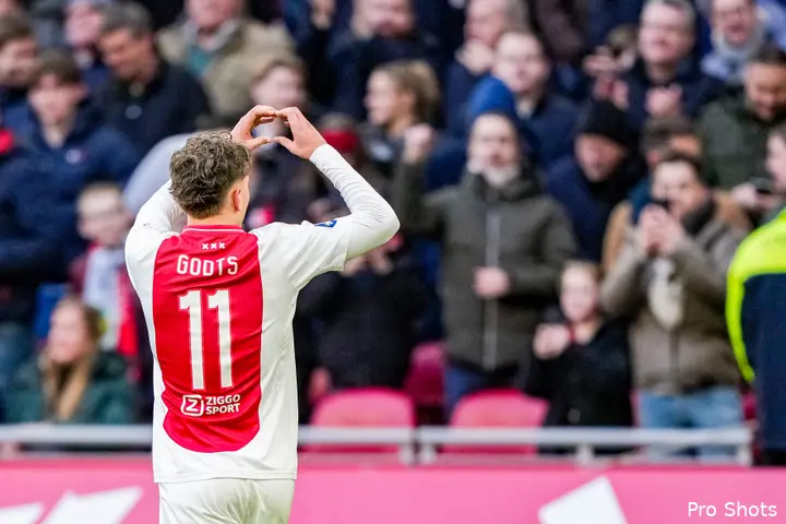 mika godts ajax heracles 24 25