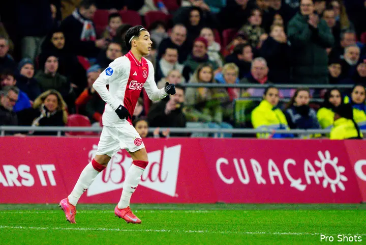 rayane bounida ajax heracles 24 25