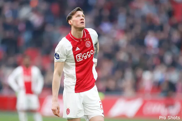 wout weghorst ajax feyenoord 24 25