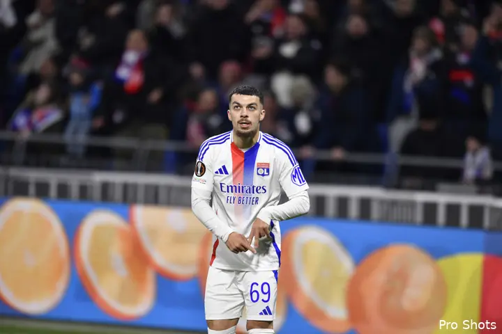 olympique lyon fcsb georges mikautadze 24 25