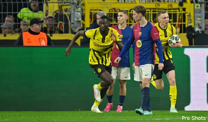 Frenkie de Jong en de zijnen hadden het donderdagavond lastig, maar de 4-0 overwinning uit de heenwedstrijd bleek voldoende in de kwartfinale van de Champions League.