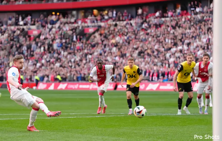 kenneth taylor ajax nac 24 25