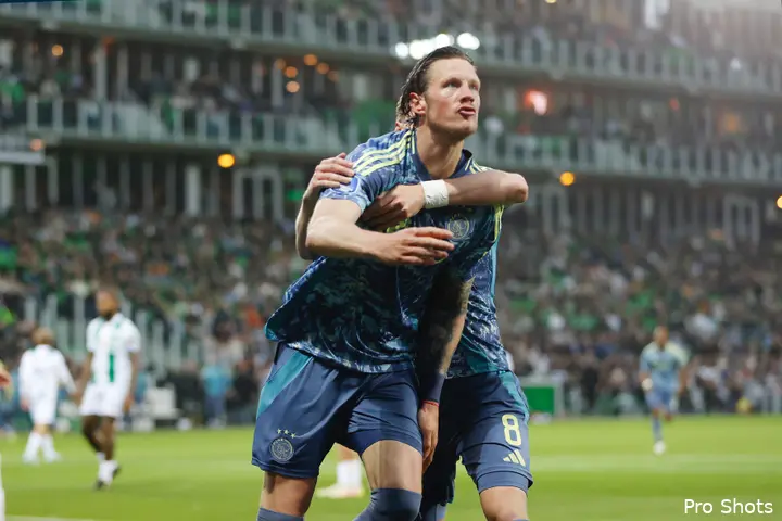 wout weghorst groningen ajax 24 25