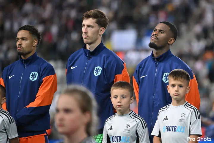 Robin Roefs focust zich tijdens het EK met Jong Oranje niet op een mogelijke transfer.