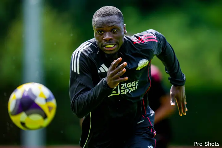 brian-brobbey-ajax-25-26