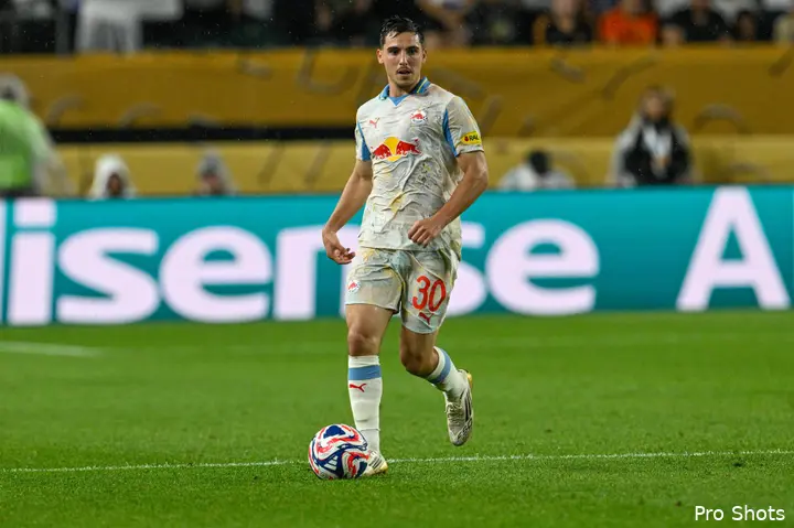 oscar-gloukh-rb-salzburg-2025