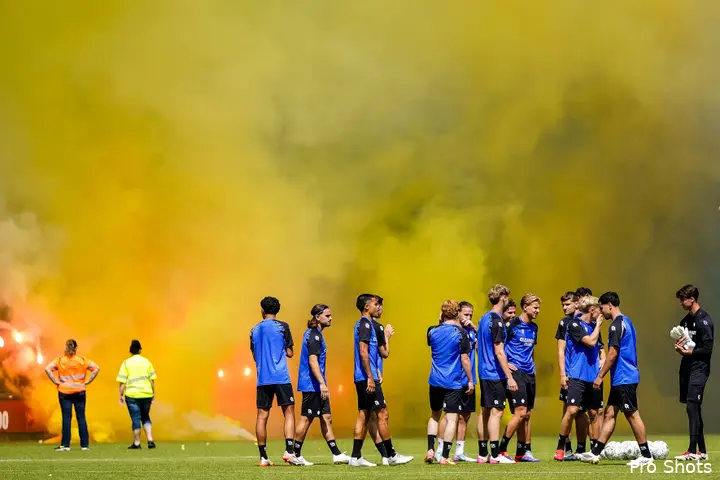 vitesse-fans-25-26