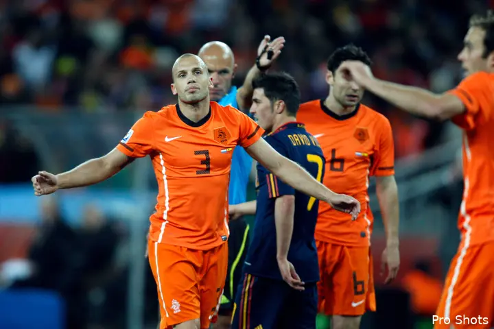john-heitinga-nederland-spanje-wk-2010