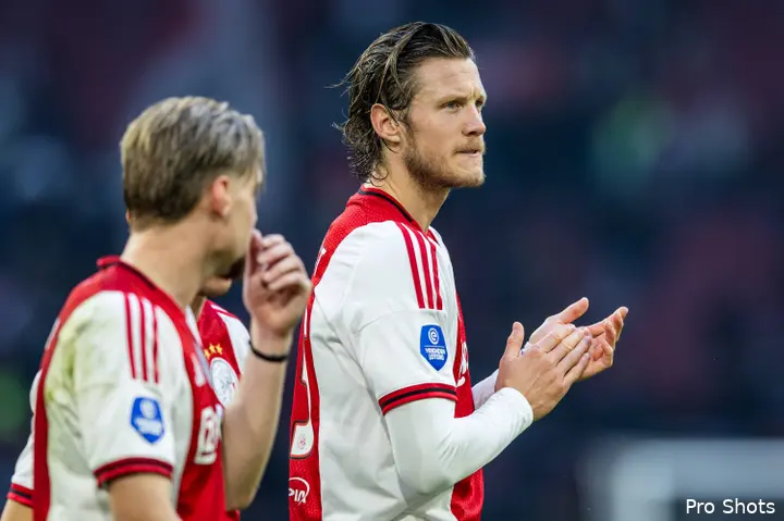 wout-weghorst-ajax-nac-breda-25-26