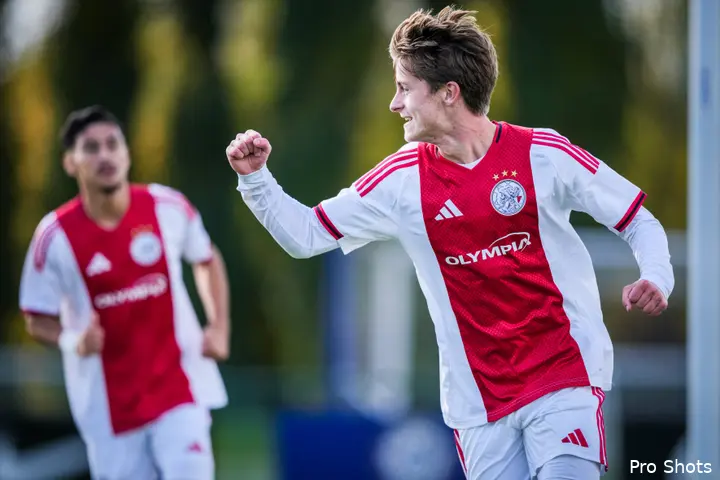 Luca Messori Chelsea O19 Ajax O19 Youth League