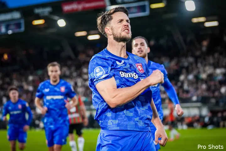ricky-van-wolfswinkel-nec-twente-25-26