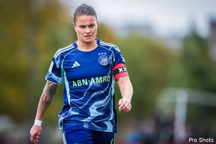 sherida-spitse-ajax-vrouwen-25-26
