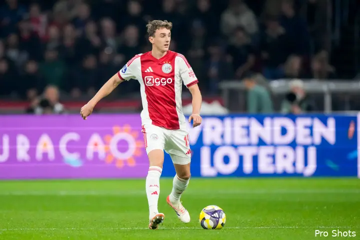 youri-baas-ajax-az-25-26