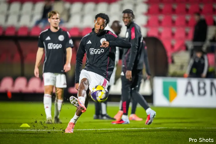 jong ajax fc dordrecht kayden wolff