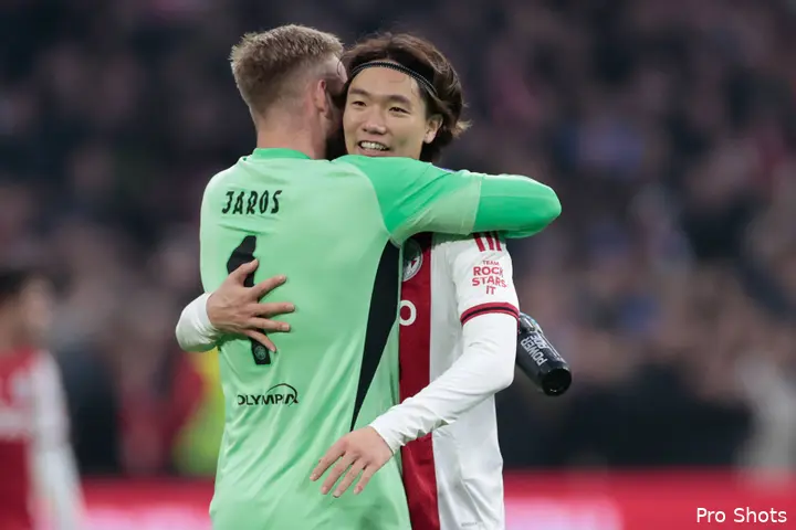 jaros-itakura-ajax-feyenoord-25-26