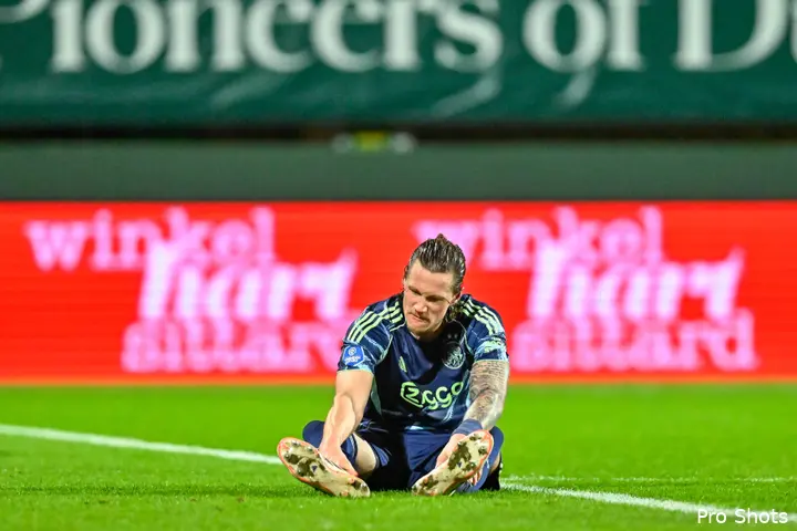 wout-weghorst-fortuna-sittard-ajax-25-26