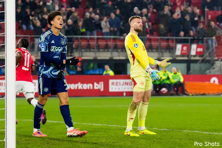 aaron-bouwman-vitezslav-jaros-az-ajax-25-26
