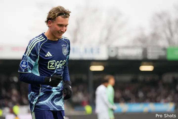 mika-godts-telstar-ajax-25-26