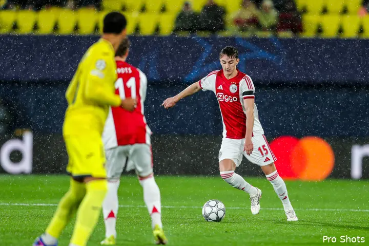 youri-baas-villarreal-ajax-25-26