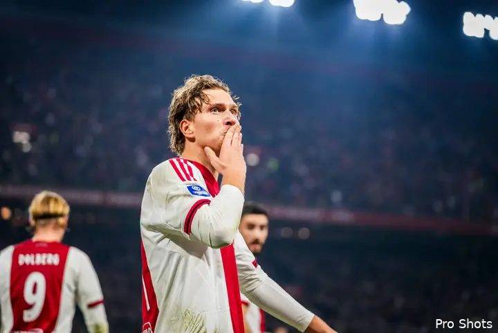 Ajax Showtime Mika Godts