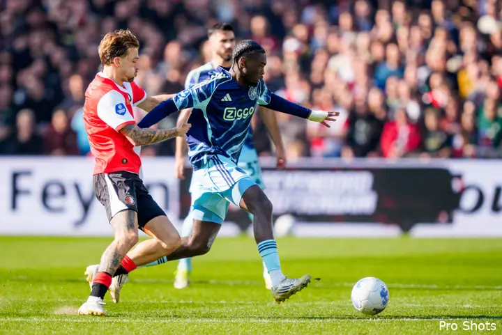 Ajax Showtime Jorthy Mokio