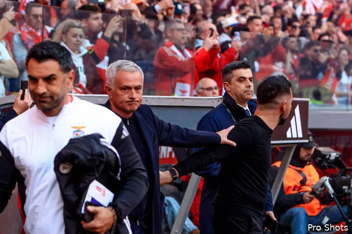 Ajax Showtime Jose Mourinho Francesco Farioli