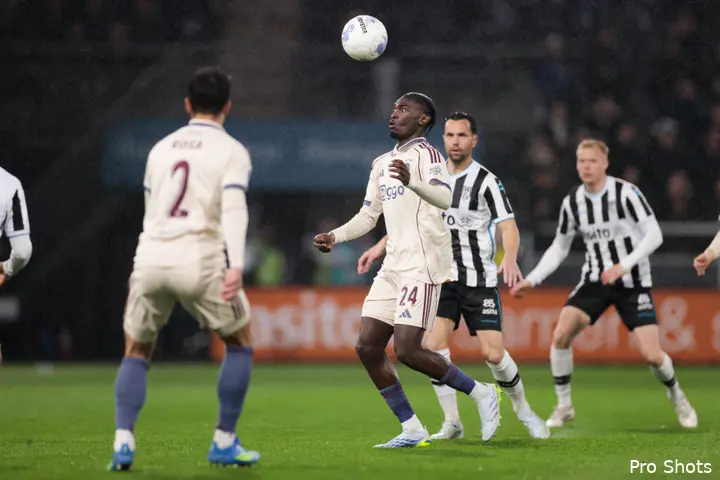 Ajax Showtime Jorthy Mokio