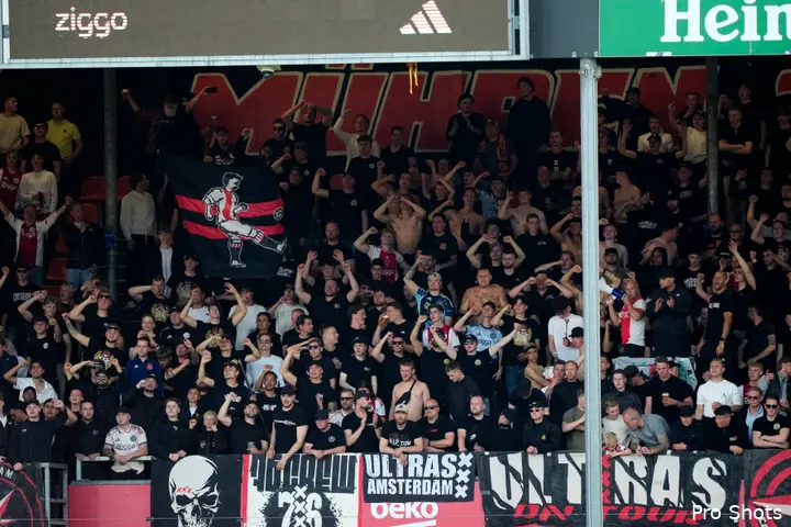 Ajax Showtime supporters fans Ajax Kras Stadion