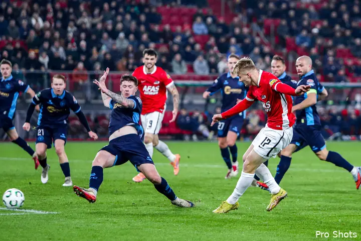 Ajax Showtime AZ Shelbourne Conference League