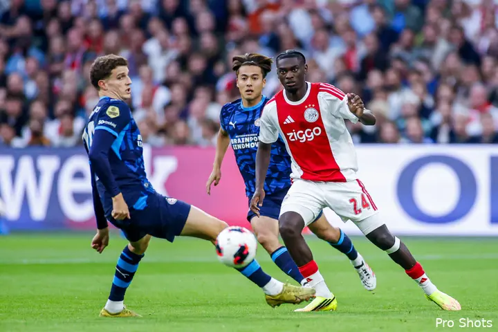 Jorthy_Mokio_Ajax-PSV_AjaxShowtime