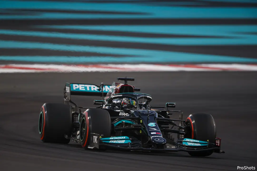 hamilton verstappen abudhabi 2021