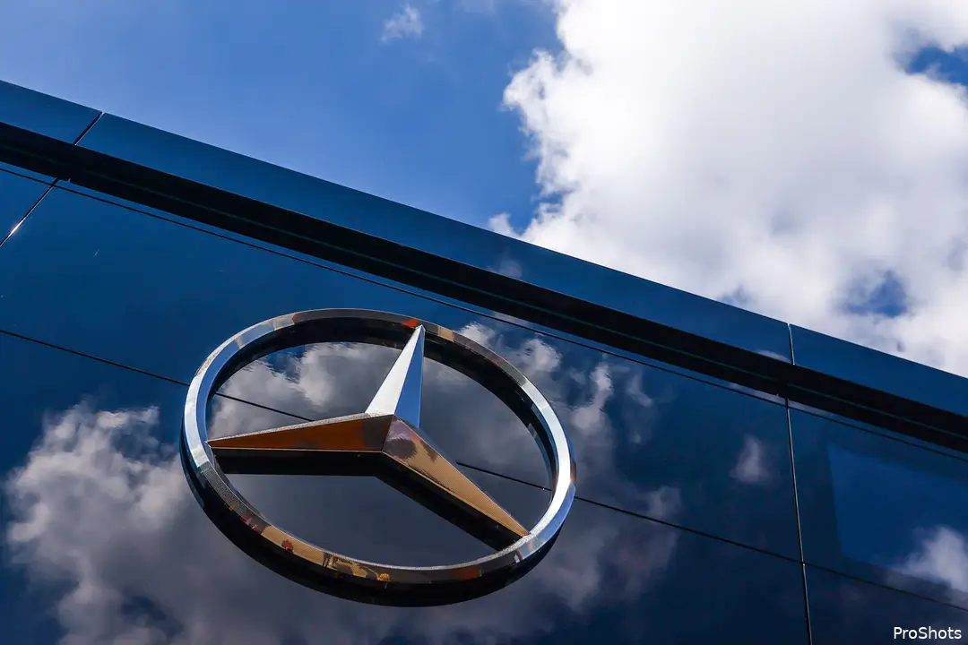 mercedes f1 logo