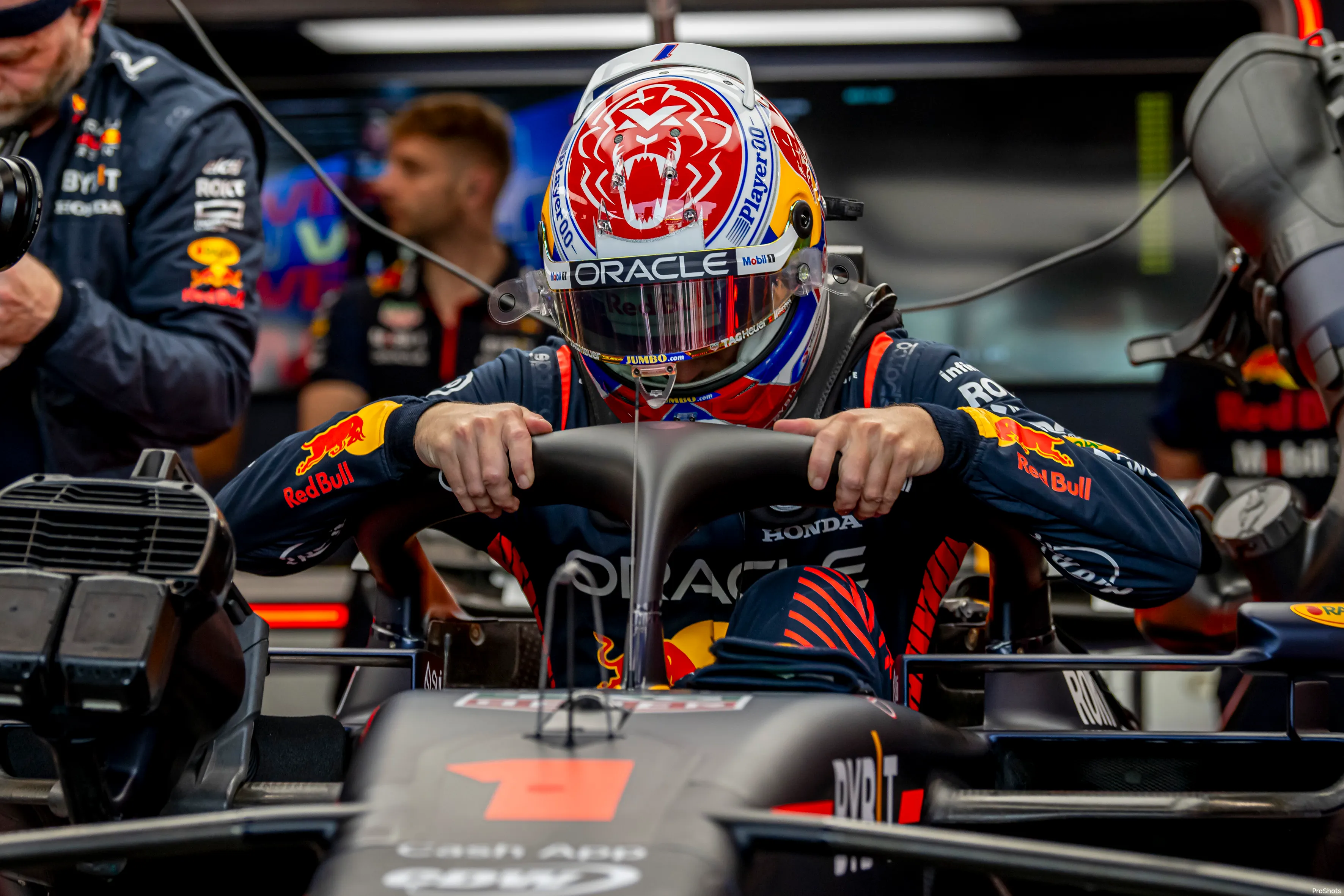 verstappen rb19 singapore