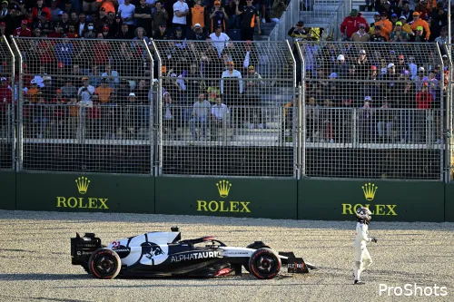 <i>Nyck de Vries druipt af na teleurstellende Grand Prix van Australië. (Foto: ProShots)&nbsp;</i>