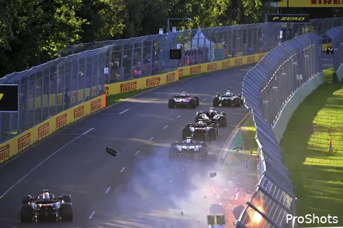 De race van 2023 zorgde in de slotfase voor forse schade. (Foto: ProShots)